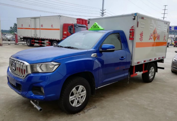 上汽大通皮卡爆破器材运输车 四驱防爆与电动化革新下的专业解决方案